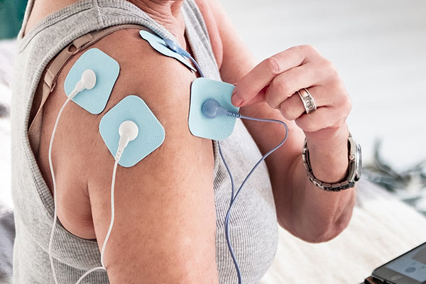 soulager les douleurs epaule avec electrostimulation